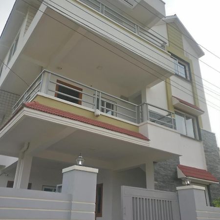 Misty Lake Guest House Hyderabad Exterior photo