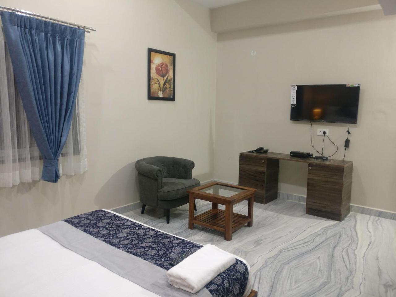 Misty Lake Guest House Hyderabad Exterior photo