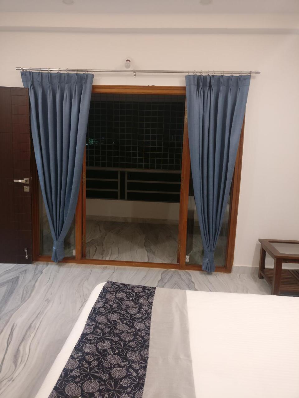Misty Lake Guest House Hyderabad Exterior photo