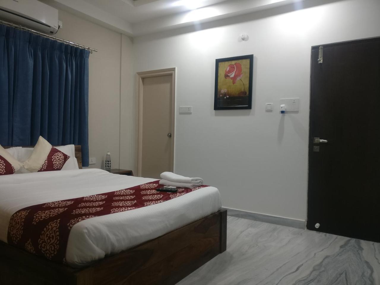 Misty Lake Guest House Hyderabad Exterior photo