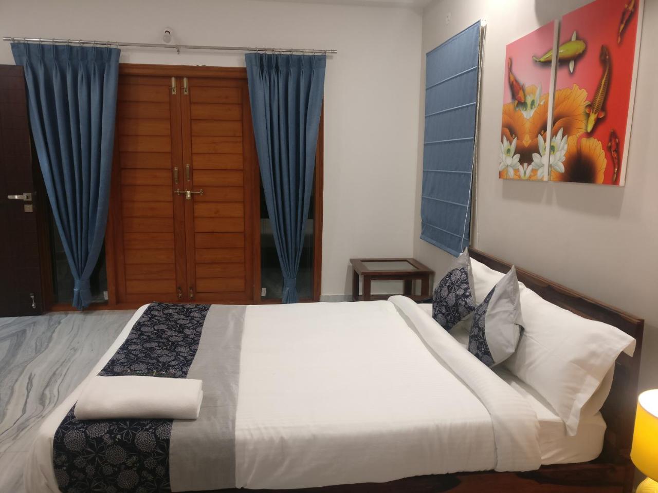 Misty Lake Guest House Hyderabad Exterior photo