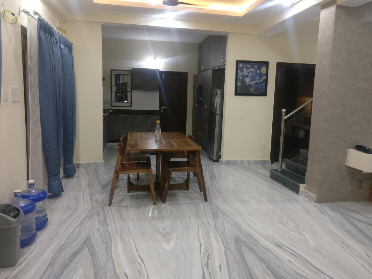 Misty Lake Guest House Hyderabad Exterior photo