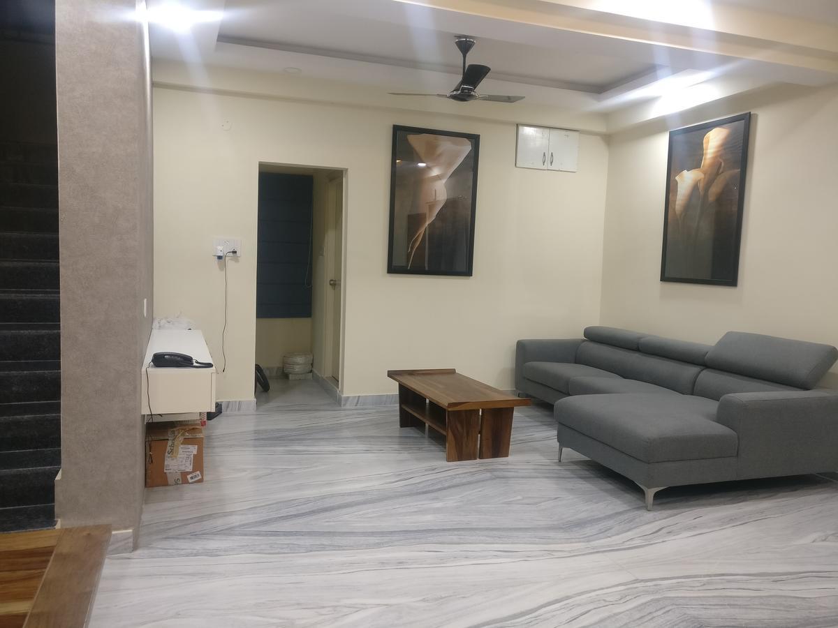 Misty Lake Guest House Hyderabad Exterior photo